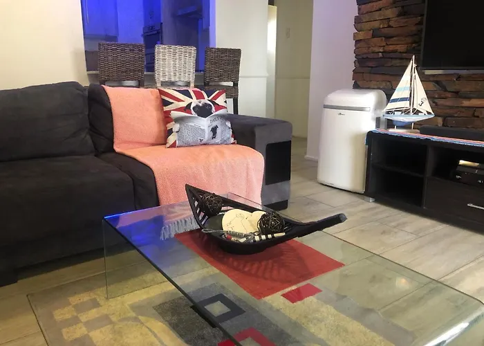 Summer Sands - Durban North Beach Accommodation